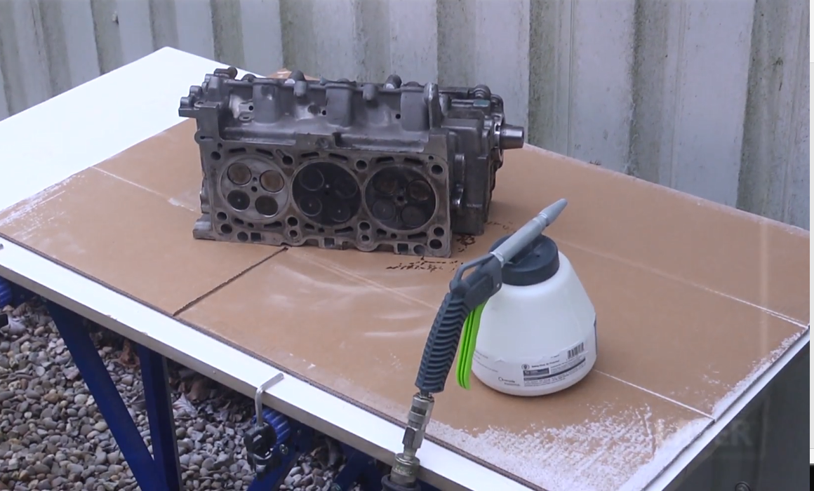 Comment nettoyer des pièces moteur