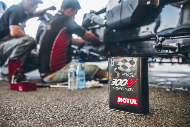 Usage de l'huile Motul 300V Competition