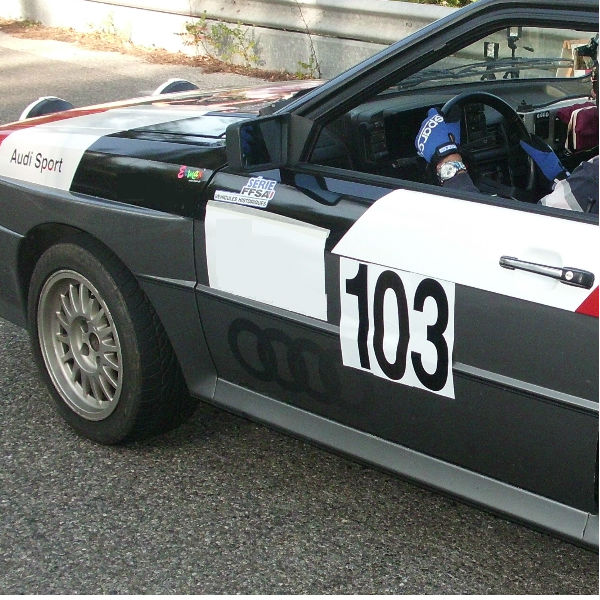 Plaque adhésive n° de course rectangulaire 51 x 46 cm